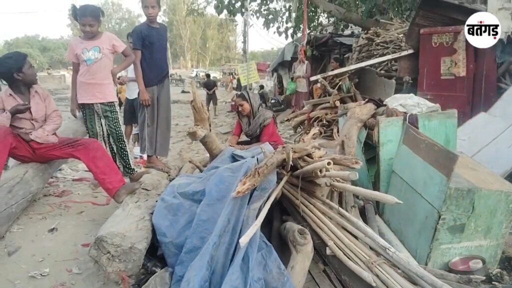 वादों का 'बुलडोजर': दिल्ली के शालीमार बाग में जमींदोज हुए 242 आशियाने, पासवान समाज दाने-दाने को मोहताज 20 WhatsApp Image 2026 05 21 at 17.03.49