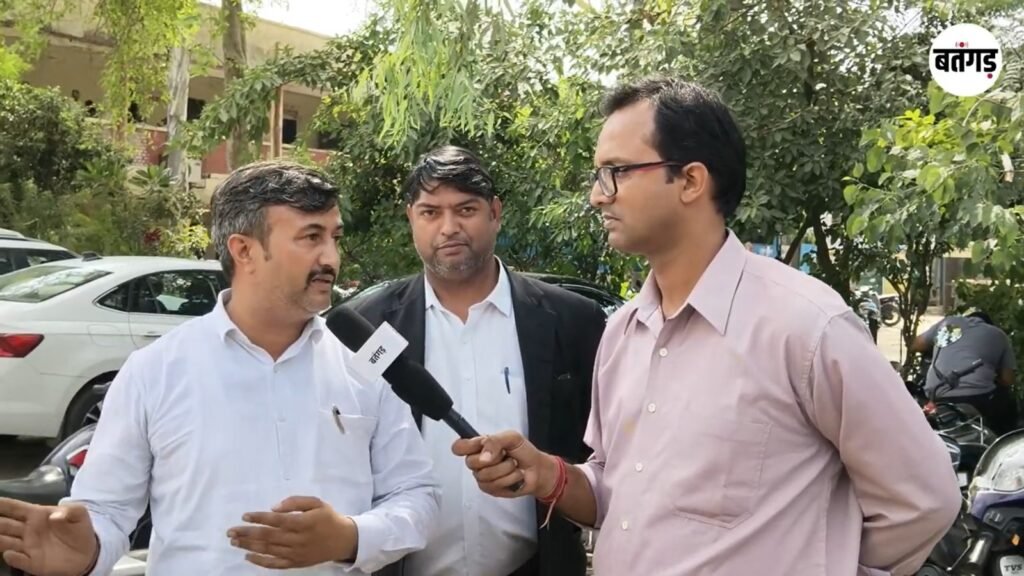 हापुड़ एसडीएम कार्यालय में ‘शीतल जल पियाऊ’ बना शोपीस, भीषण गर्मी में लोगों को पीना पड़ रहा गर्म पानी 18 WhatsApp Image 2026 05 25 at 03.36.32